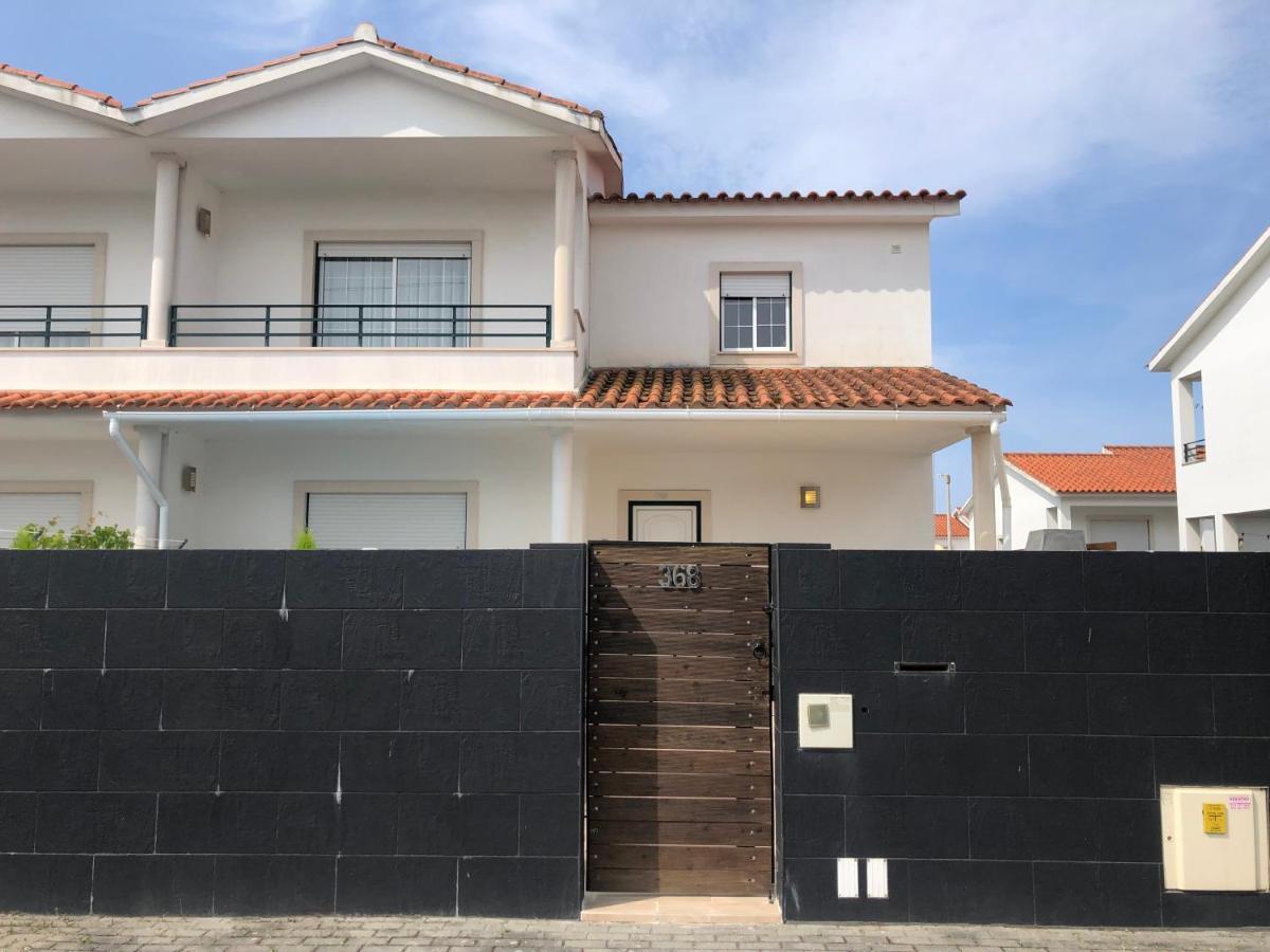 Вілла Big Wave Casa Назаре Екстер'єр фото